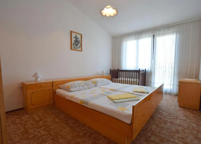 Milica By Interhome * نجيفيش