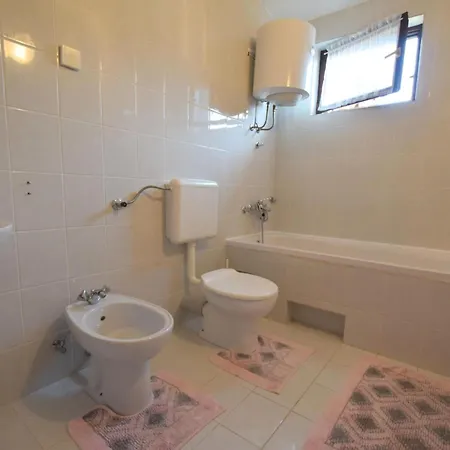 Milica By Interhome Apartman